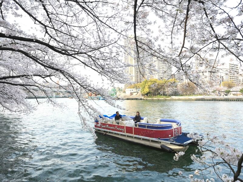 Osaka cruise GLORIA